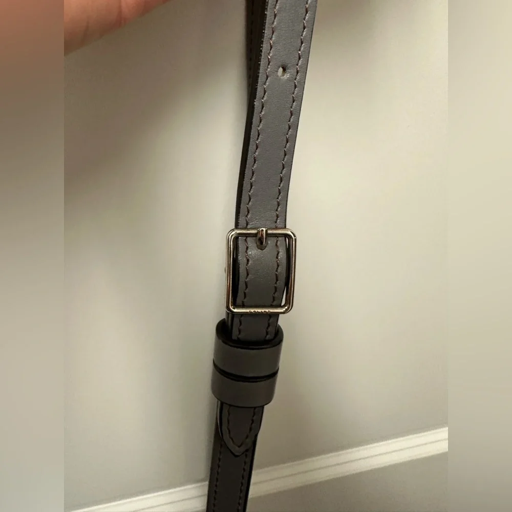 CELINE SMALL LEATHER TROTTEUR - Picture 11 of 13